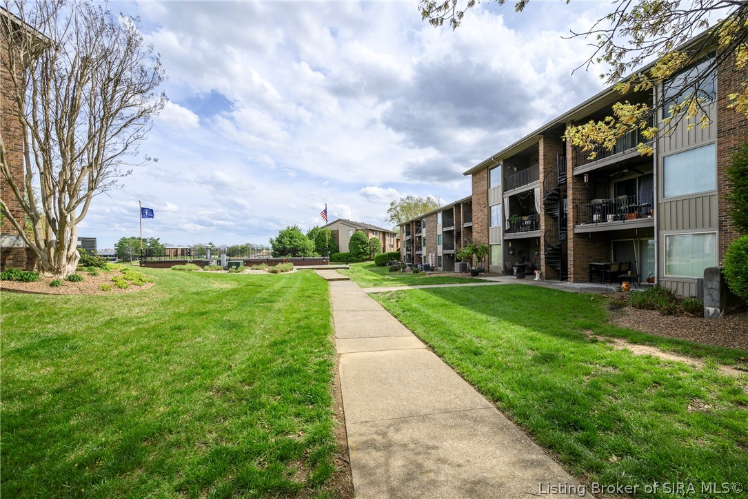 48 Lakeshore Drive Property Photo 24
