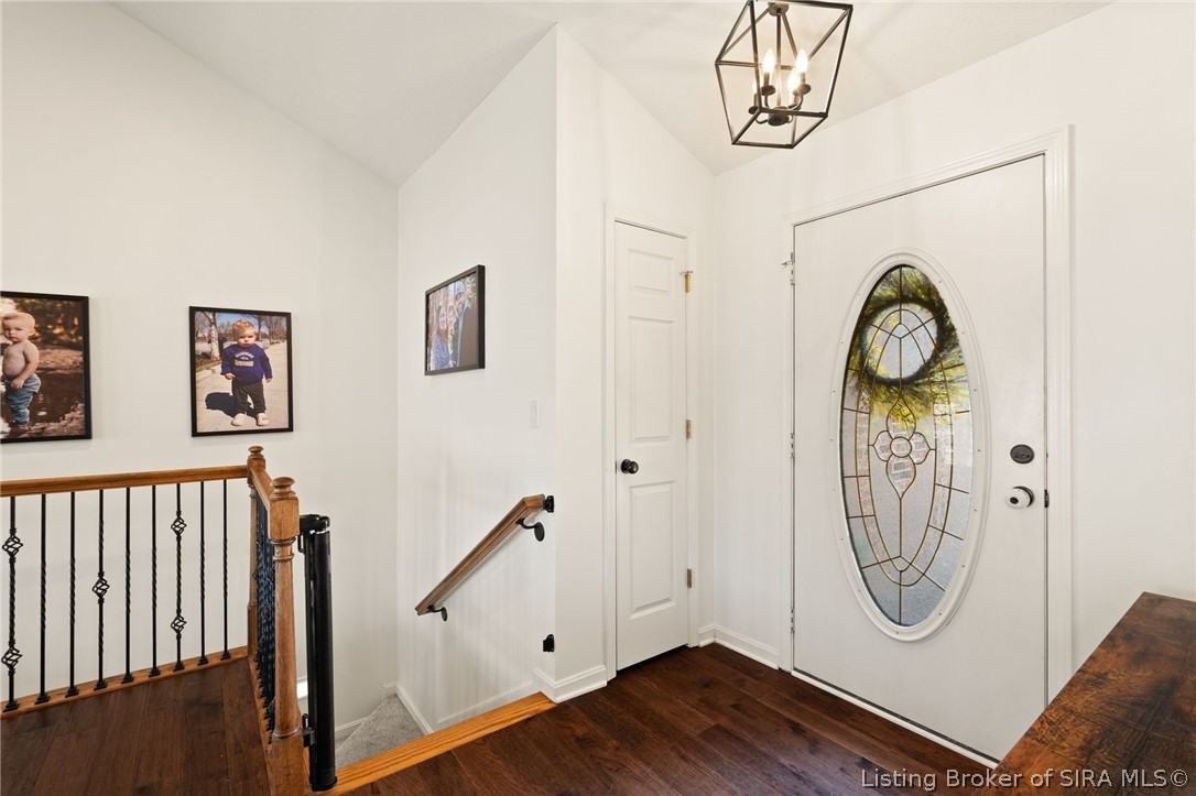 6709 Dovir Woods Drive Property Photo 12
