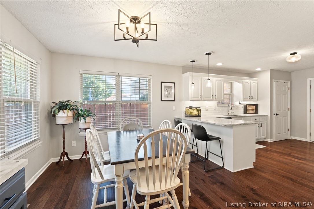 6709 Dovir Woods Drive Property Photo 19