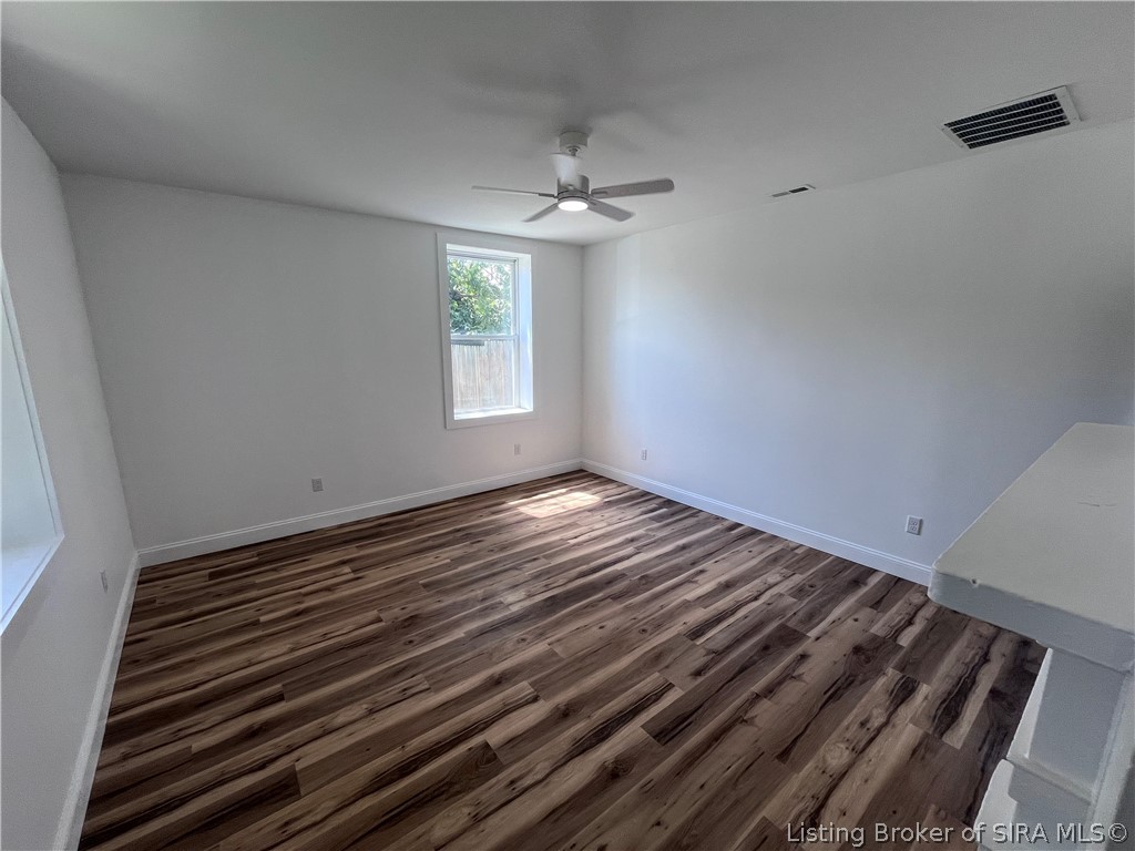 1020 W 2nd Street Property Photo 13