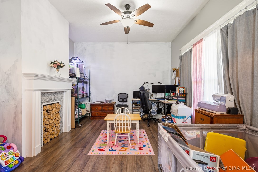 1746 E Spring Street Property Photo 8