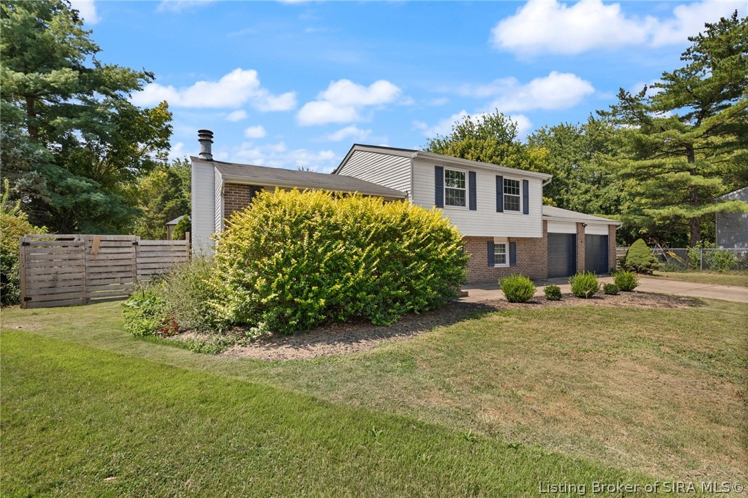 768 Flat Wood Drive Property Photo 6