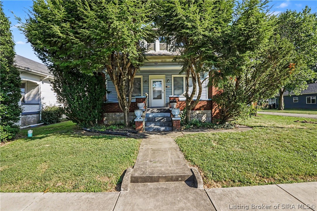 202 Olive Avenue Property Photo 2