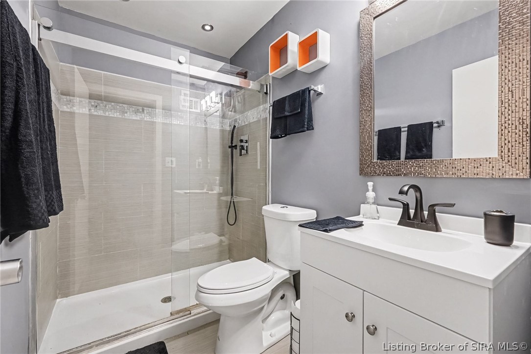 6024 Benchmark Ii Drive Property Photo 20