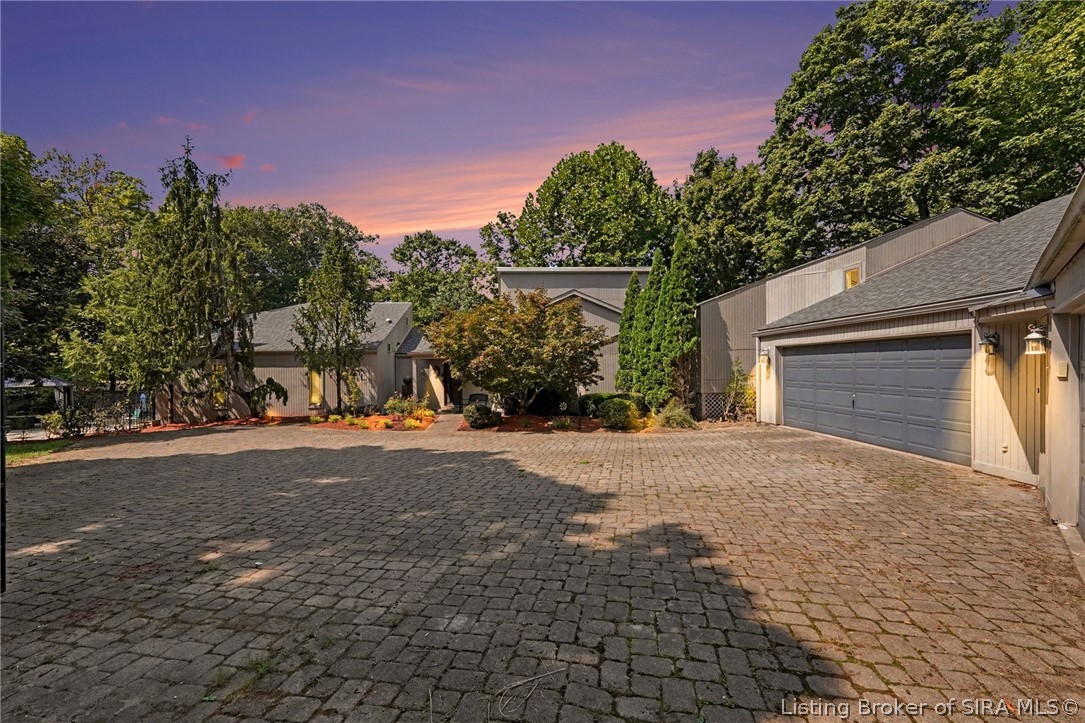 6024 Benchmark Ii Drive Property Photo 44