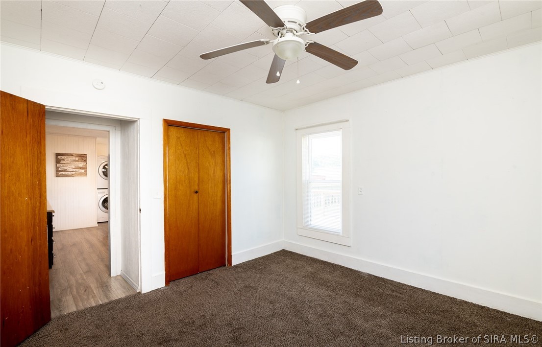 345 E Us Highway 150 Property Photo 24
