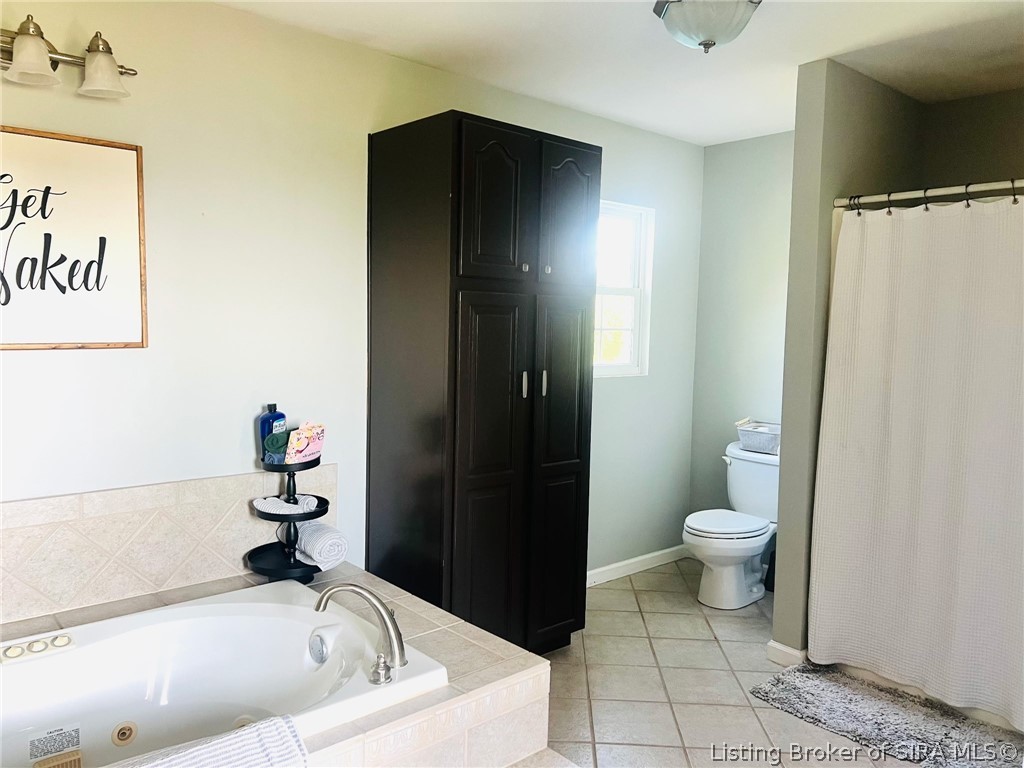 2176 S Logans Point Drive Property Photo 10