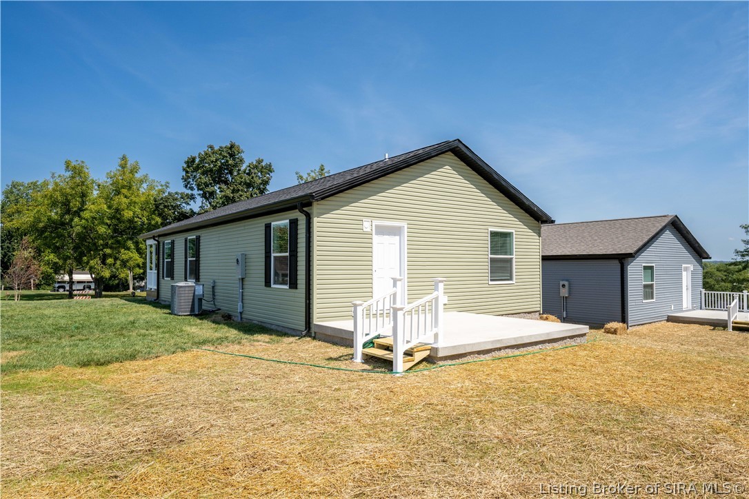 412 W Small Street Property Photo 4