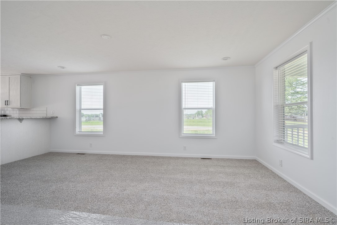 412 W Small Street Property Photo 8