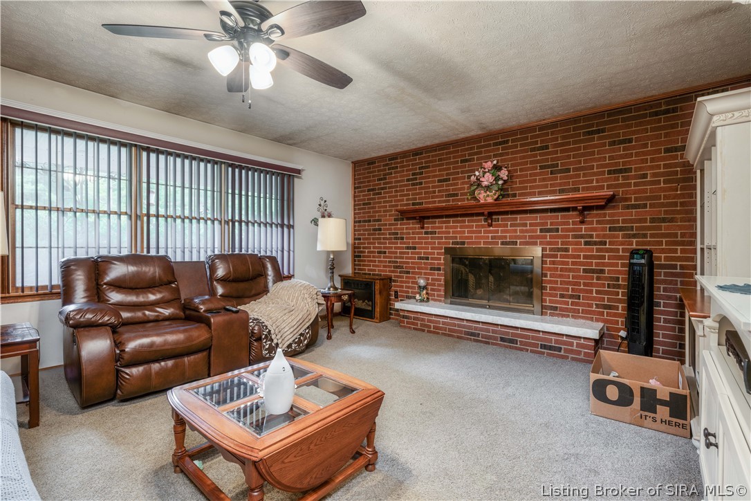 4210 E Bacon Hollow Road Property Photo 8