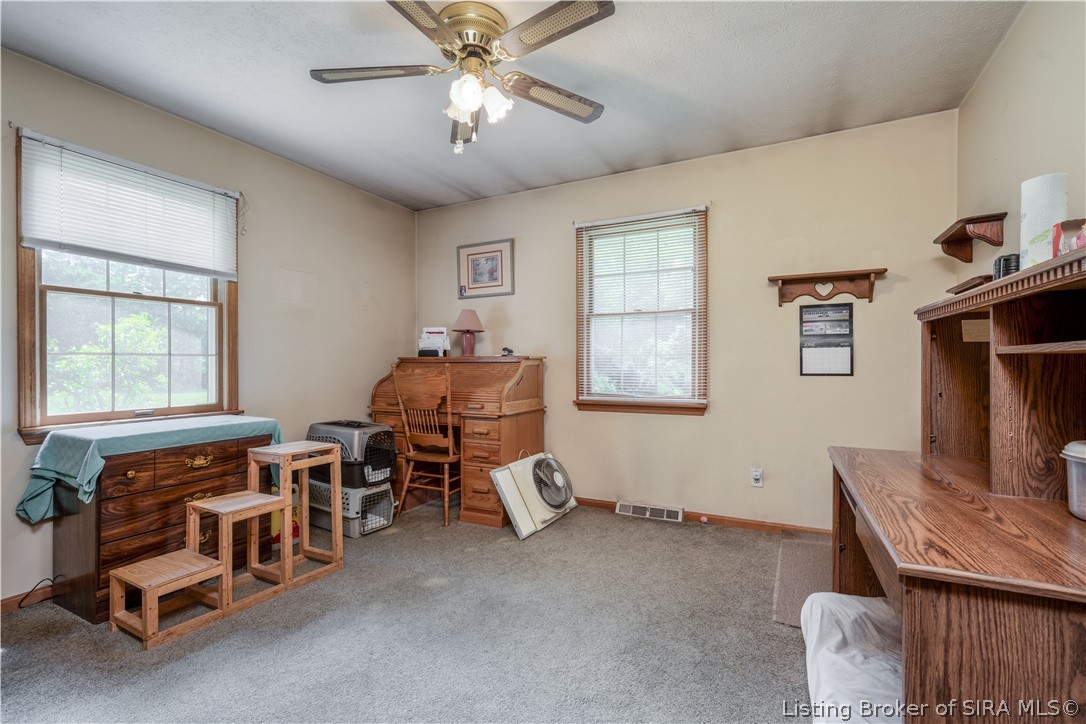4210 E Bacon Hollow Road Property Photo 17