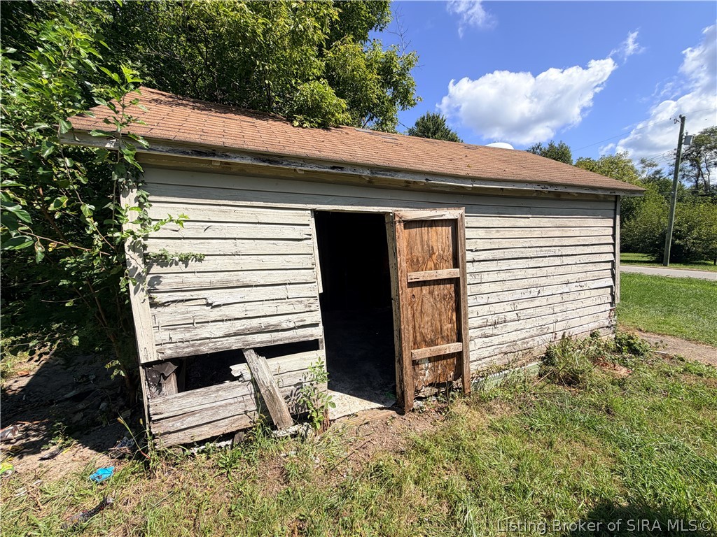 1242 Wade St Property Photo 2