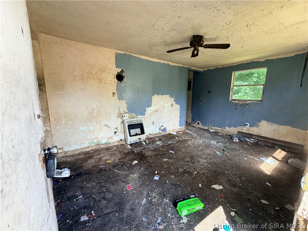 1242 Wade St Property Photo 5