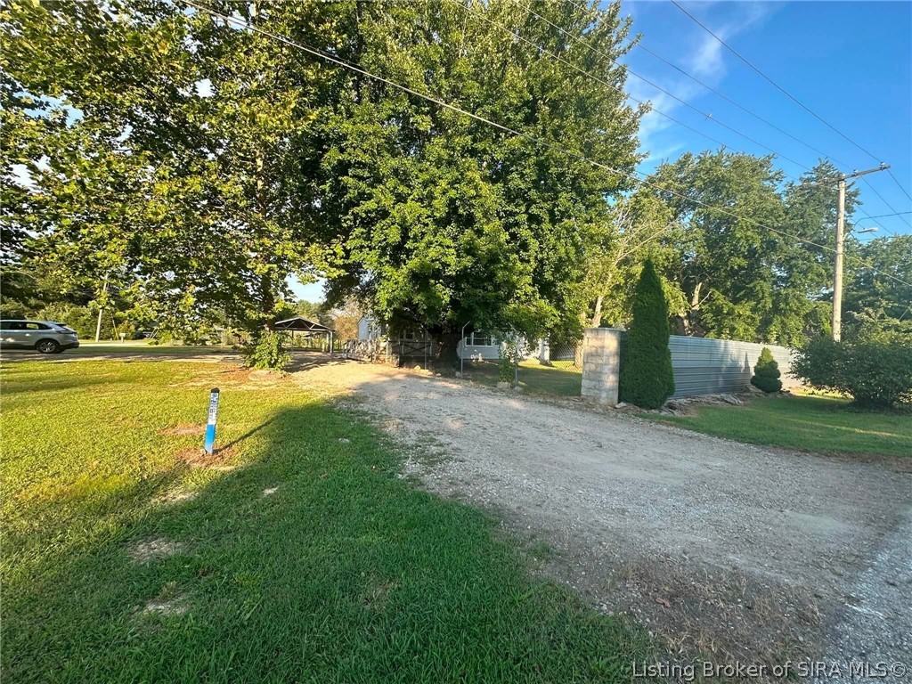 544 E Hilltop Drive Property Photo 28