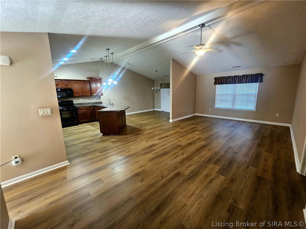 1927 Majestic Meadows Drive 20 Property Photo 4