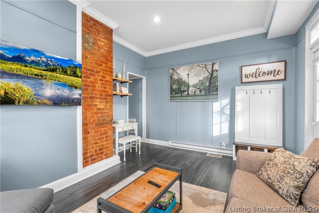 1832 Ekin Avenue Property Photo 6