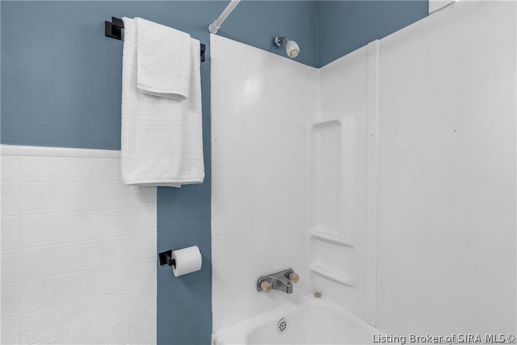 1832 Ekin Avenue Property Photo 16