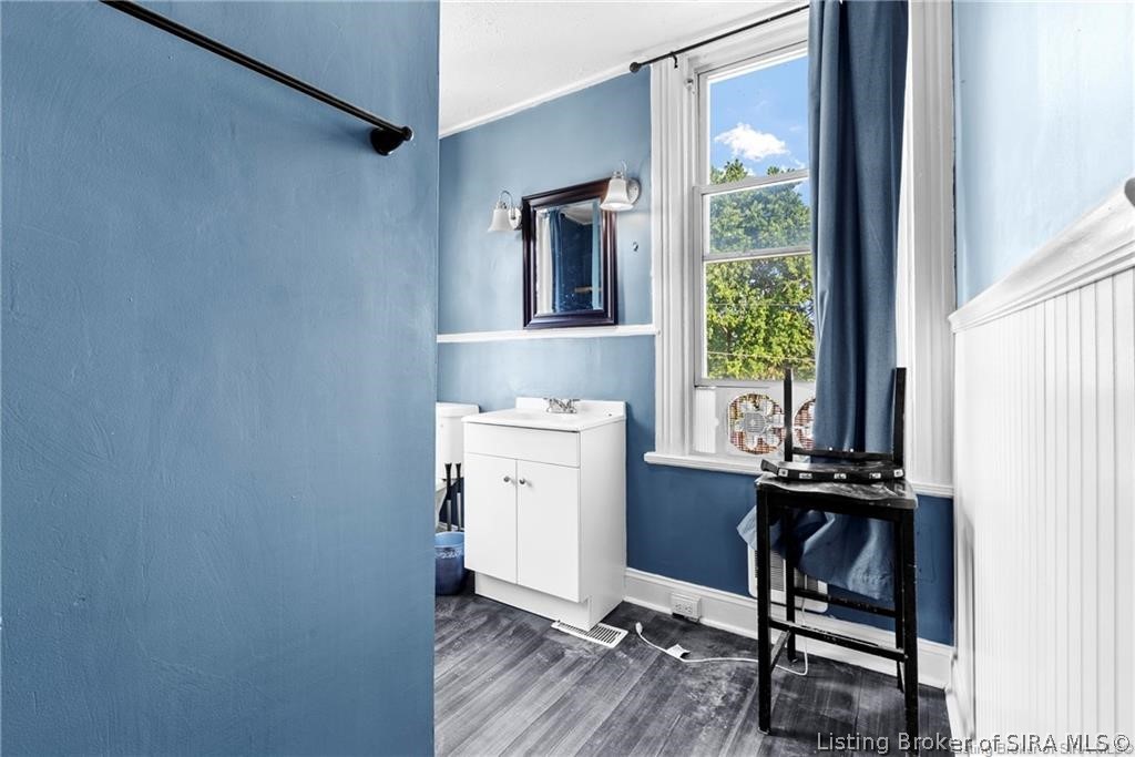 1832 Ekin Avenue Property Photo 39