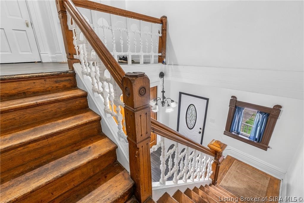 1832 Ekin Avenue Property Photo 51