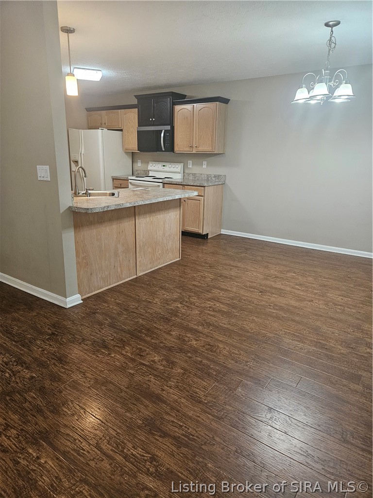 305 Dalton Court Property Photo 7