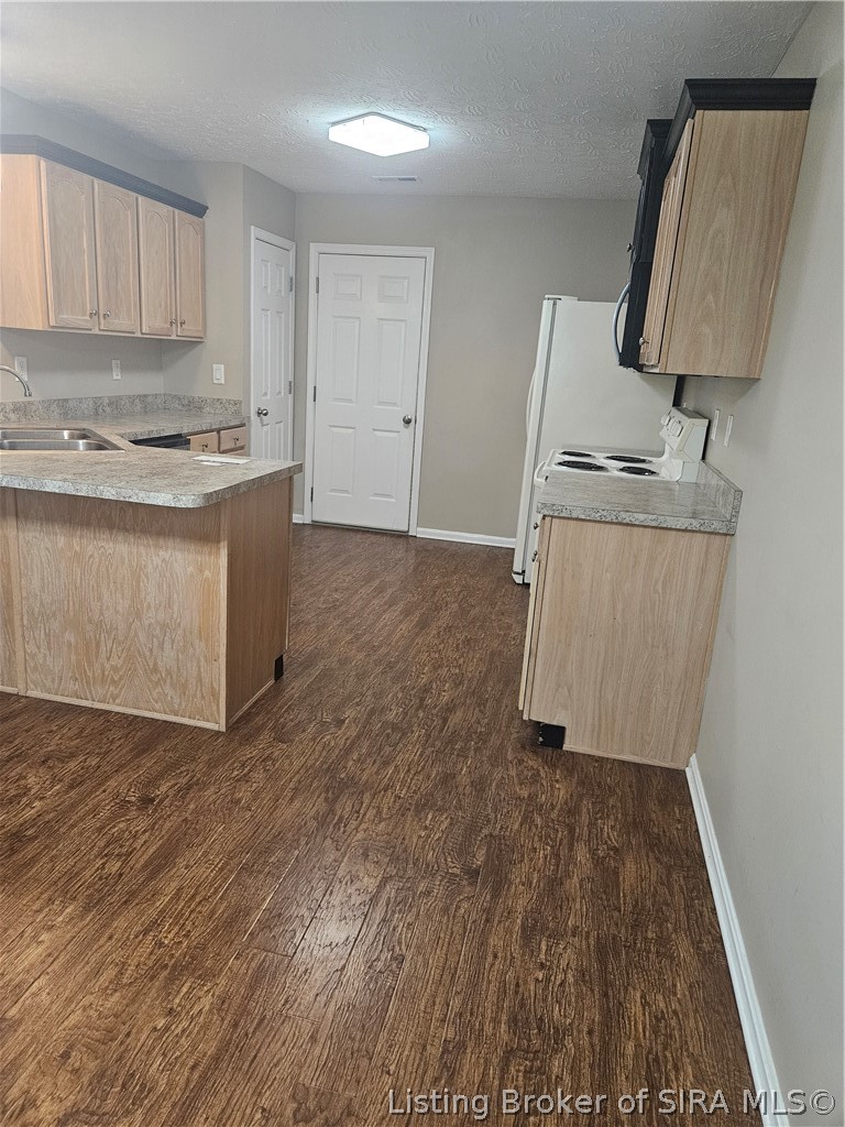 305 Dalton Court Property Photo 12