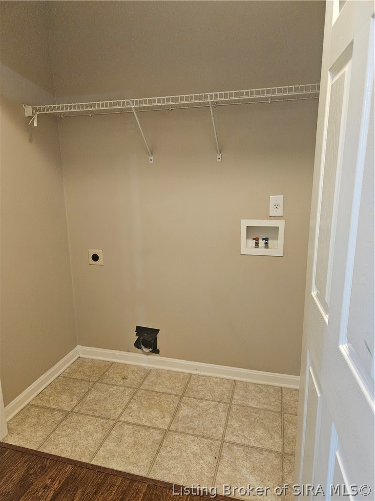 305 Dalton Court Property Photo 27
