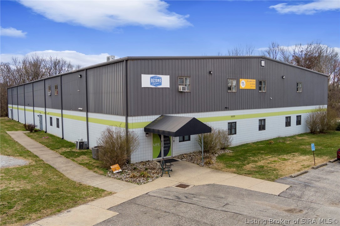 11515 Highway 31 Property Photo 1