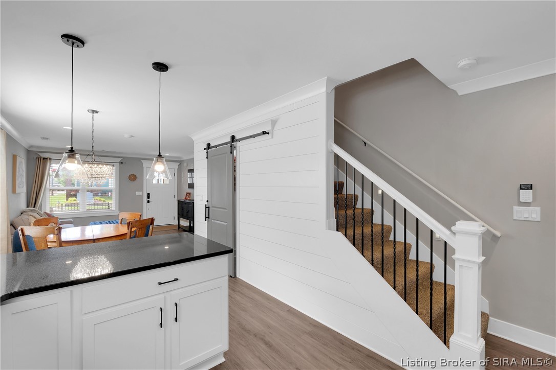 523 E Elm Street Property Photo 16