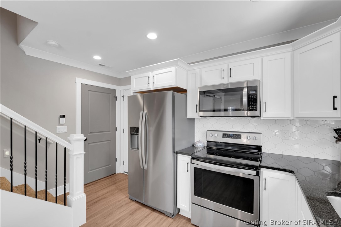 523 E Elm Street Property Photo 17
