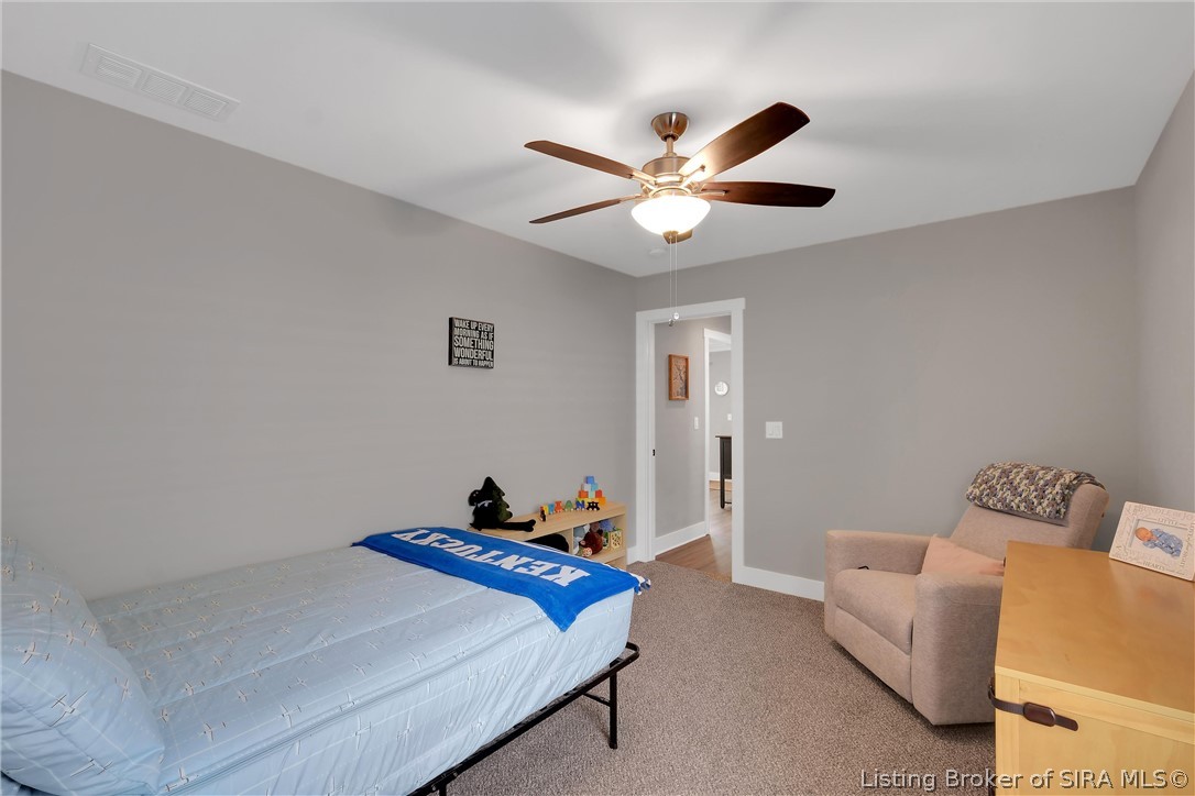 523 E Elm Street Property Photo 23