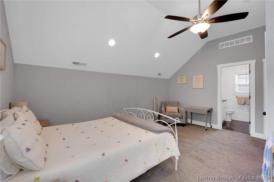 523 E Elm Street Property Photo 31