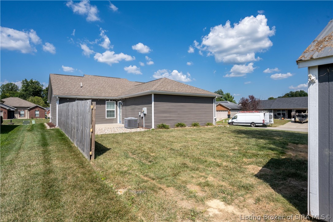 5806 Harmony Woods Property Photo 4