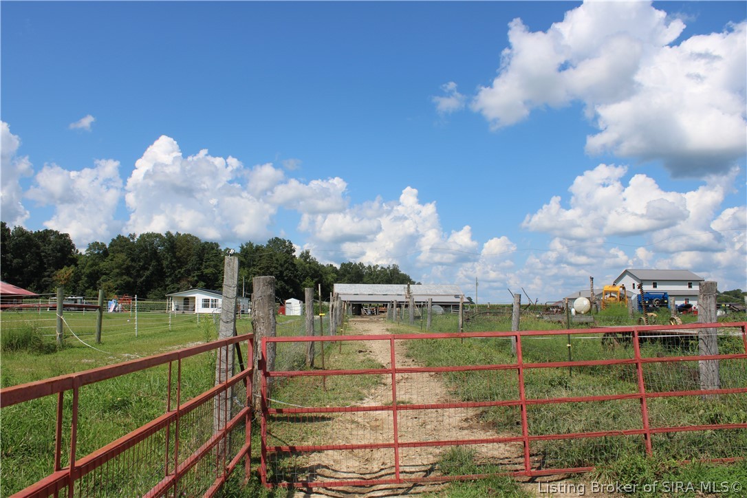 6905 E County Road 1100 N Property Photo 22