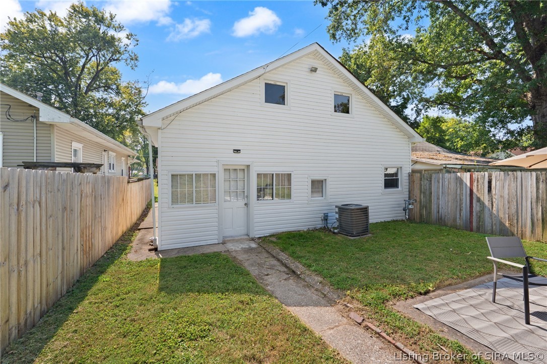 224 E Park Place Property Photo 7