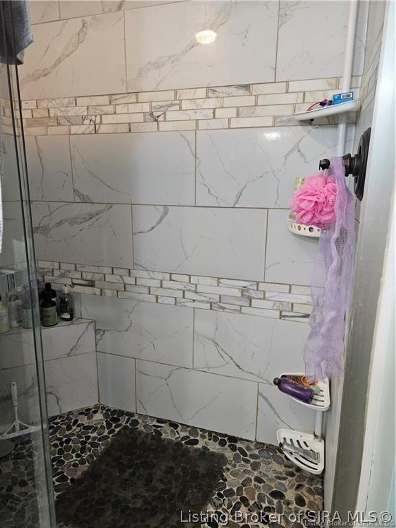 309 Laurel Lane Property Photo 8