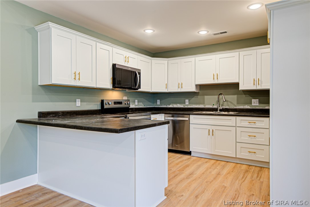 1113 N Church Street Property Photo 9