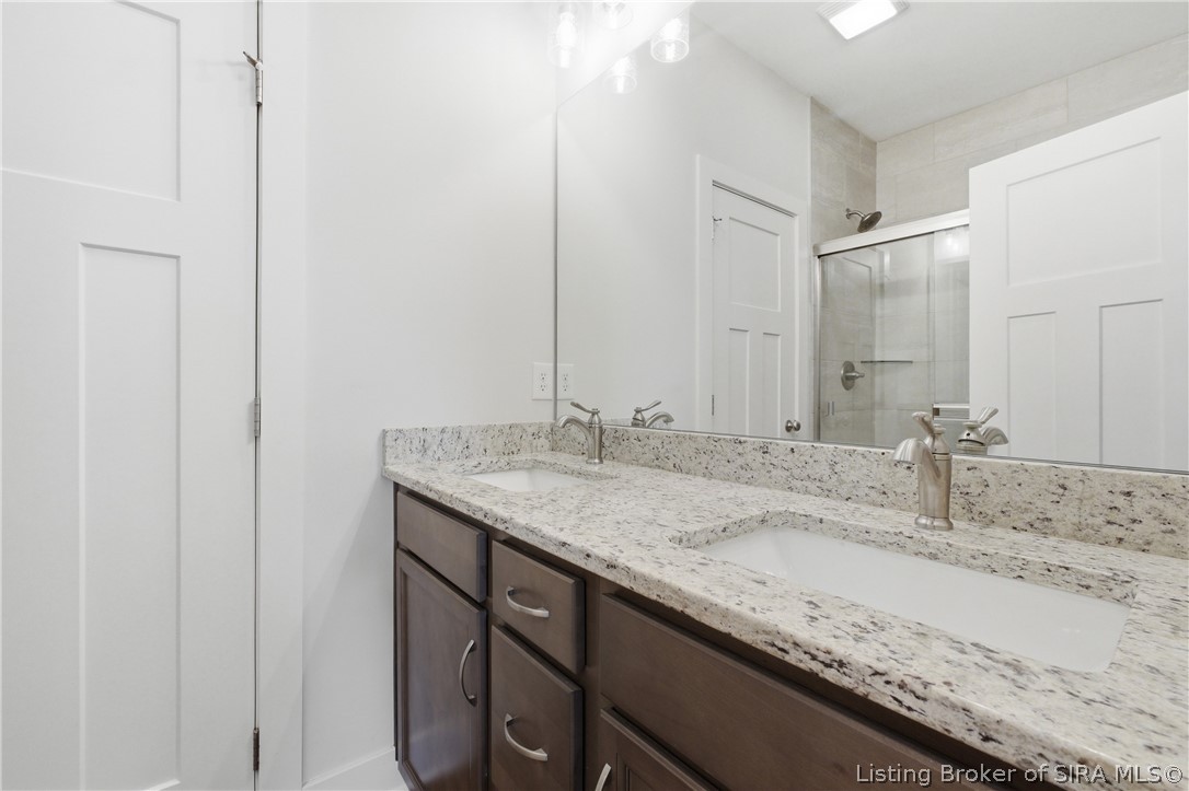 1242 Majestic Pass Property Photo 23