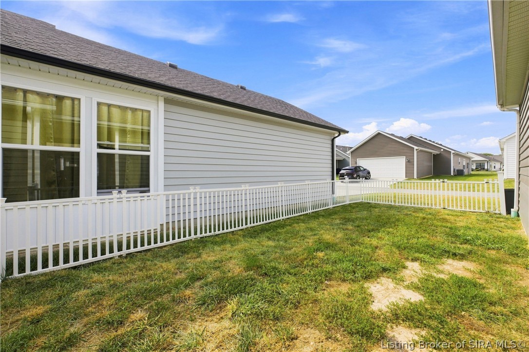 1242 Majestic Pass Property Photo 39