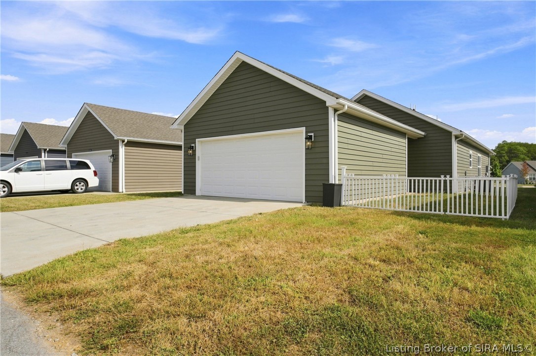 1242 Majestic Pass Property Photo 41