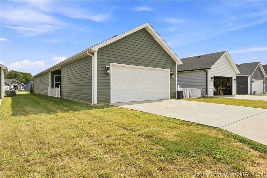 1242 Majestic Pass Property Photo 42