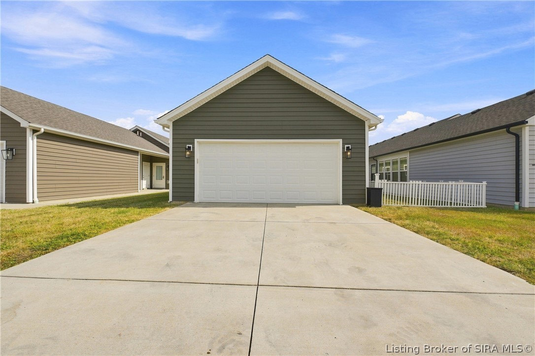 1242 Majestic Pass Property Photo 43