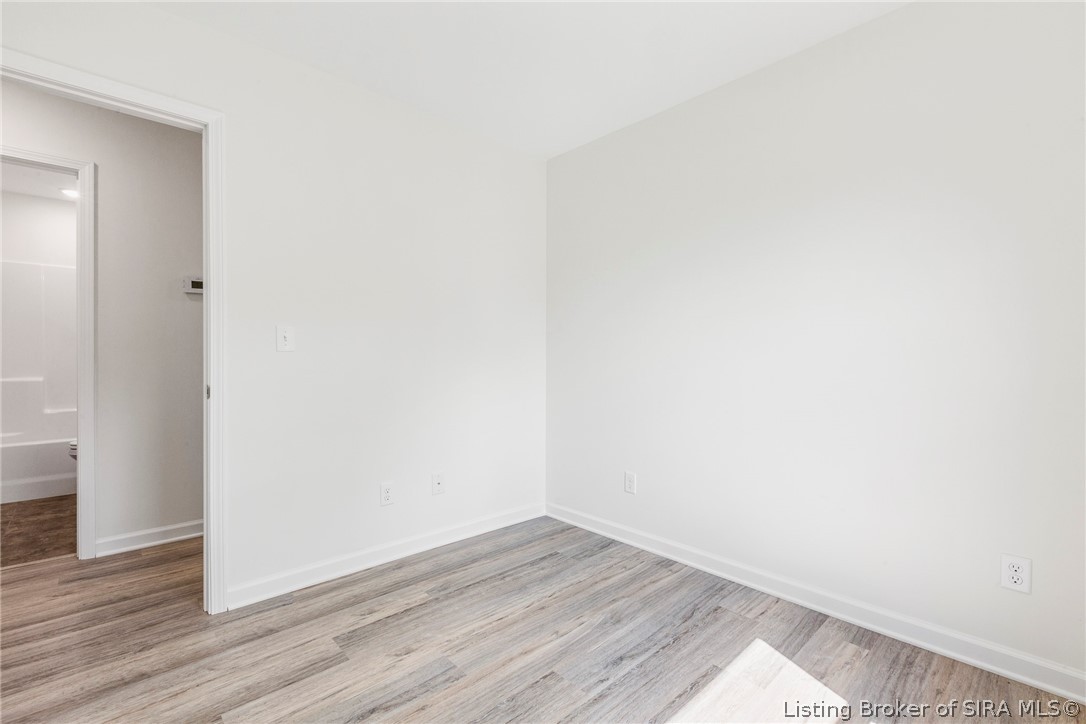 105 Eastern Boulevard Property Photo 25