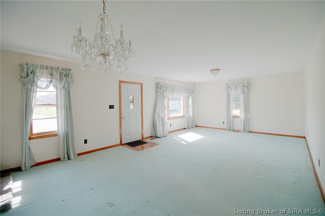 1470 Oak Street Ne Property Photo 5