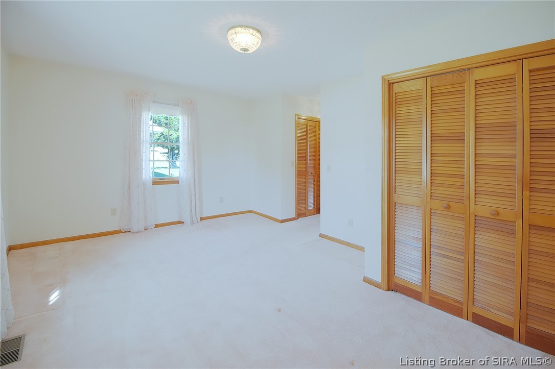 1470 Oak Street Ne Property Photo 9