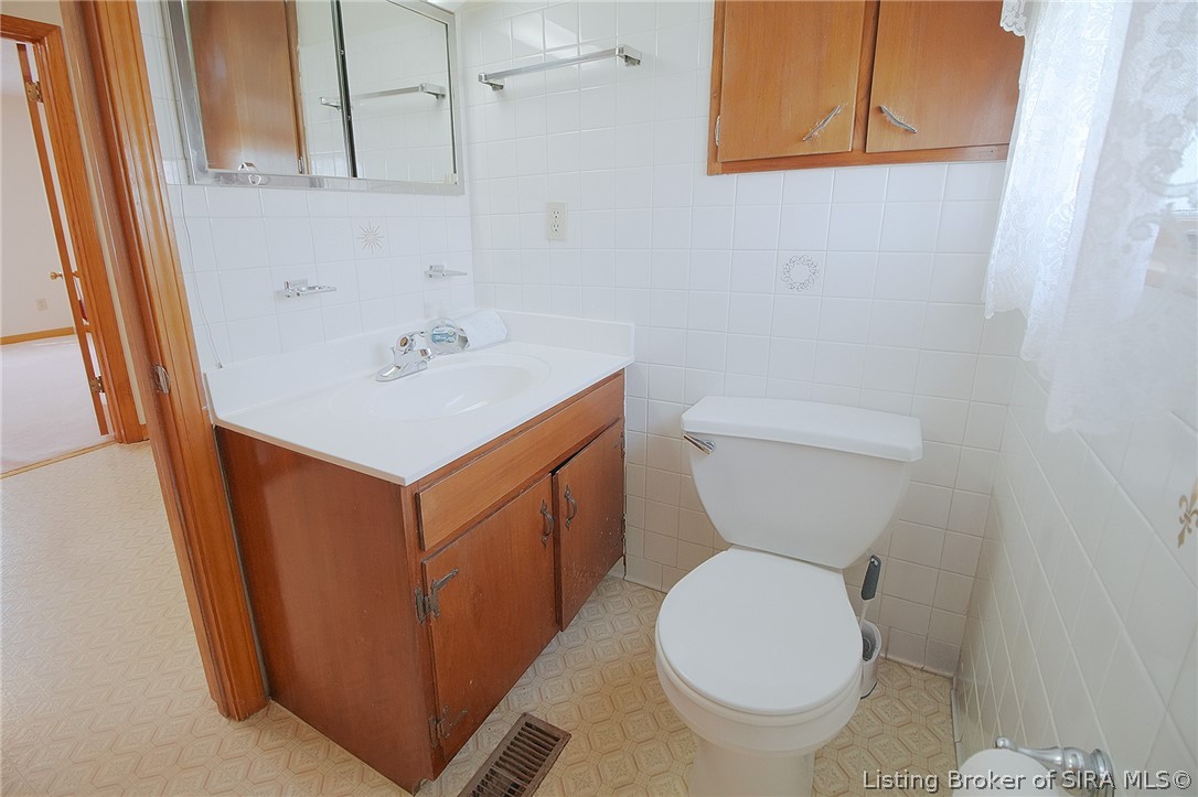 1470 Oak Street Ne Property Photo 15