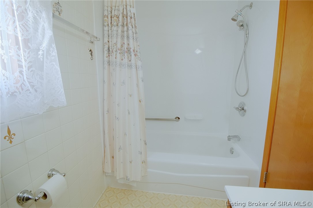 1470 Oak Street Ne Property Photo 16