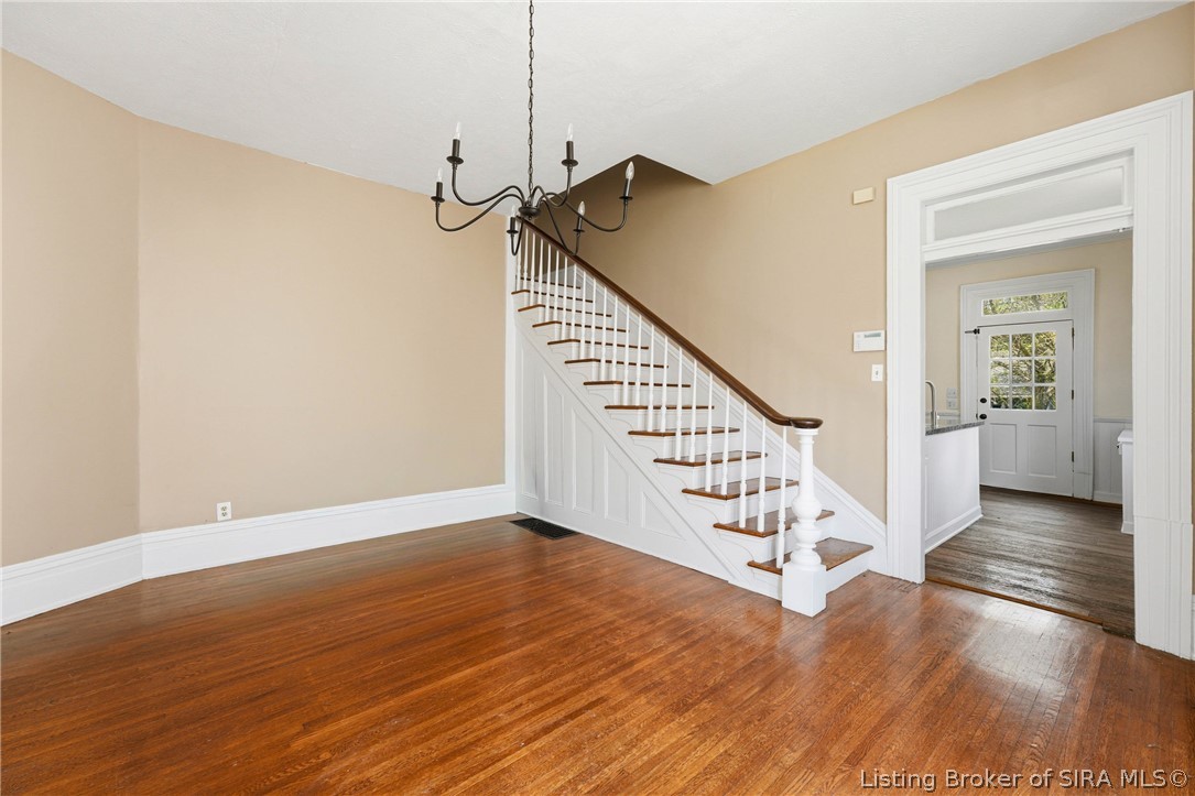 812 Cedar Bough Place Property Photo 8