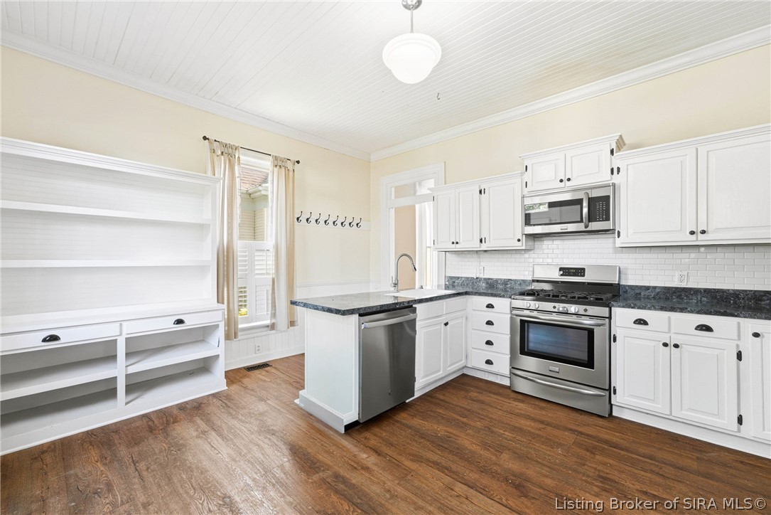 812 Cedar Bough Place Property Photo 14