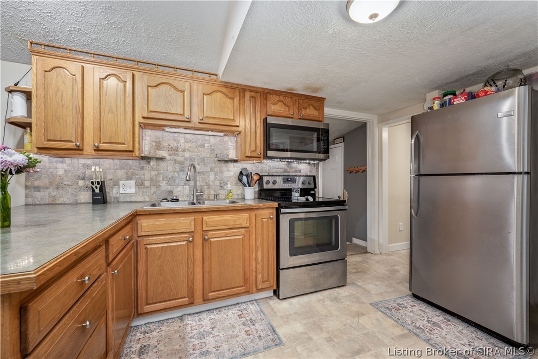 326 Level Street Property Photo 11