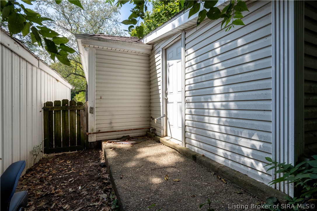 326 Level Street Property Photo 24